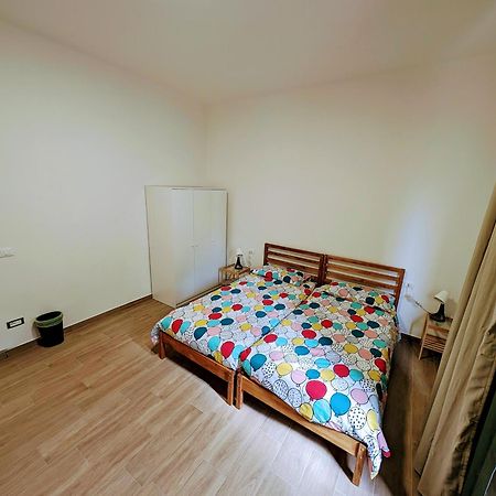 Guest House Il Glicine Stadio - Ospedale เชซานา ภายนอก รูปภาพ