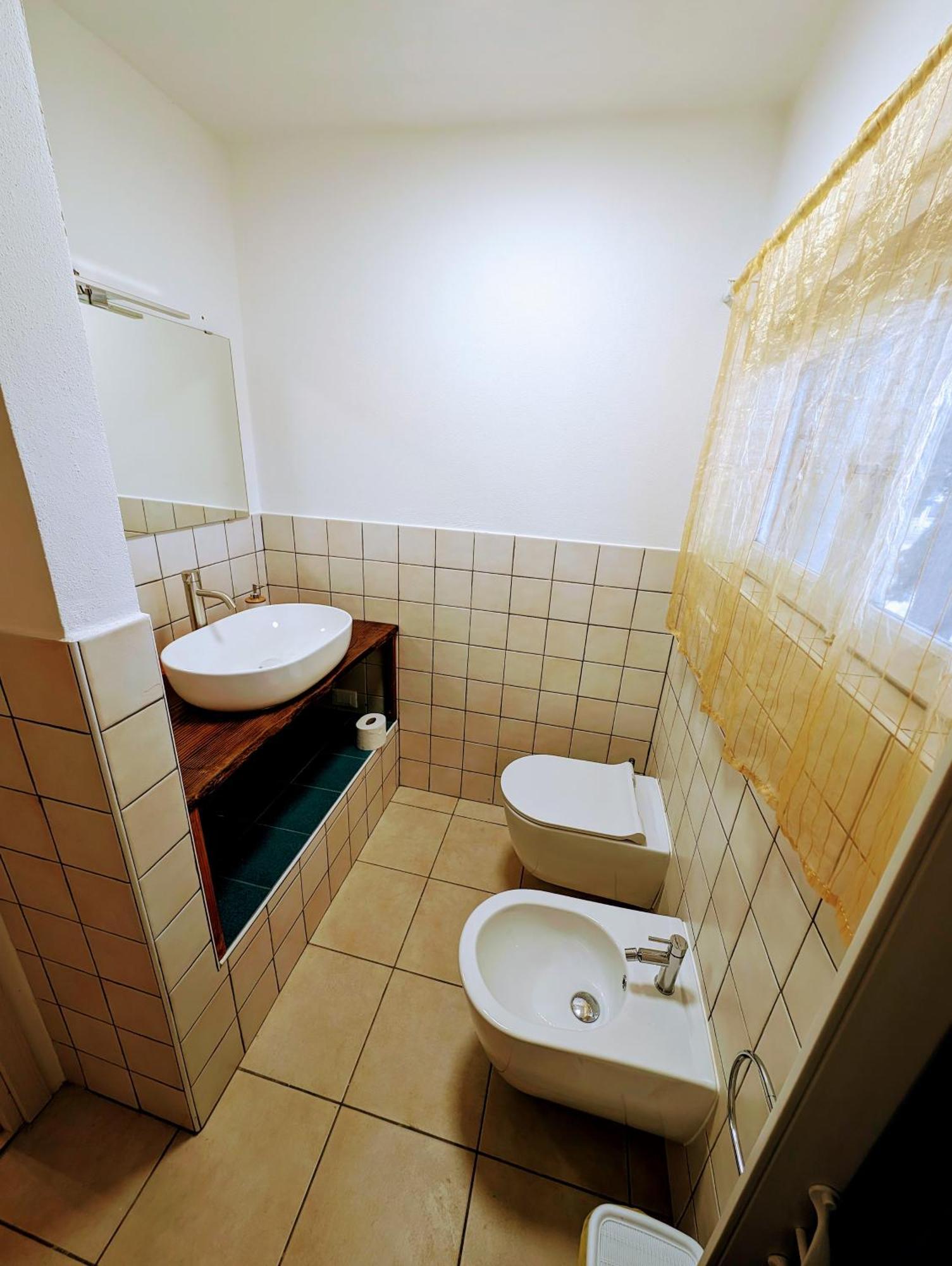 Guest House Il Glicine Stadio - Ospedale เชซานา ภายนอก รูปภาพ