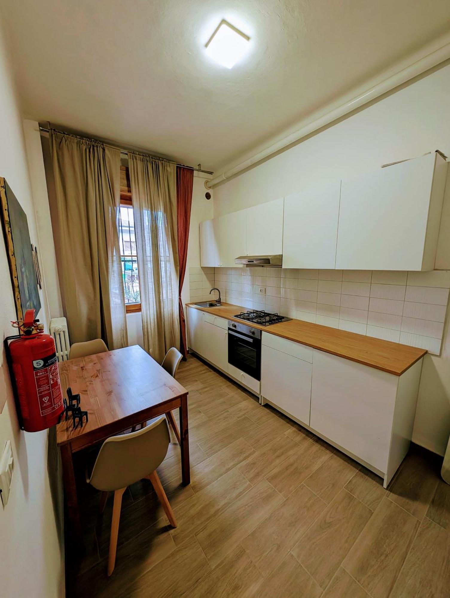 Guest House Il Glicine Stadio - Ospedale เชซานา ภายนอก รูปภาพ