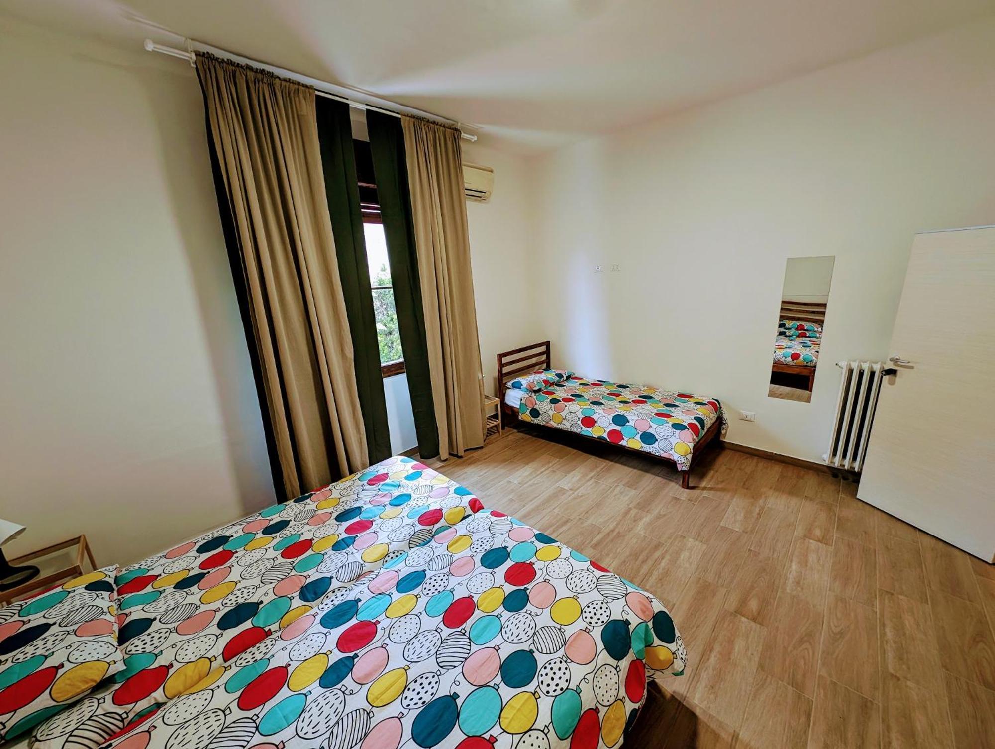 Guest House Il Glicine Stadio - Ospedale เชซานา ภายนอก รูปภาพ